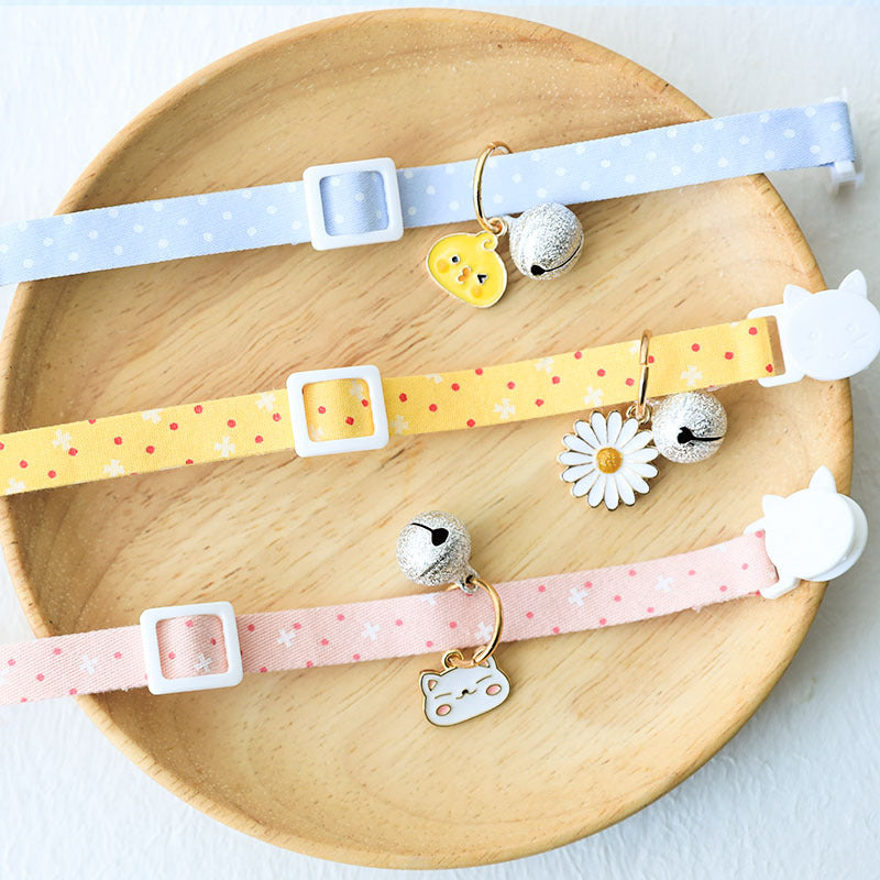 Cat and Small-Dog Collar with Silver Bell