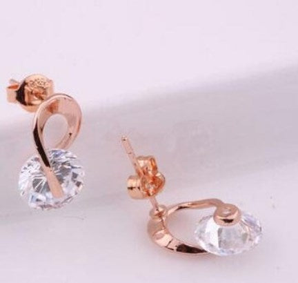 Korean Fashion Jewelry Wholesale Spiral Crystal Earrings