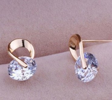 Korean Fashion Jewelry Wholesale Spiral Crystal Earrings