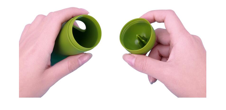 Pet Waste Bags with 8- and 20-Roll Options